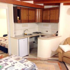 Апартаменты Apartment With 2 Bedrooms in Crispiano, With Pool Access, Enclosed Garden and Wifi - 10 km From the Beach Криспьяно в номере фото 2