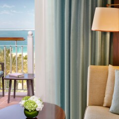Отель The Ritz-Carlton, Dubai ОАЭ, Дубай - 5 отзывов об отеле, цены и фото номеров - забронировать отель The Ritz-Carlton, Dubai онлайн балкон