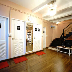 Urban Hostel Bangkok интерьер отеля