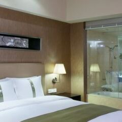 Отель Holiday Inn Xi'an Greenland Century City Китай, Сиань - отзывы, цены и фото номеров - забронировать отель Holiday Inn Xi'an Greenland Century City онлайн сейф в номере