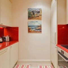 Апартаменты Bourbon Paris Apartment в номере