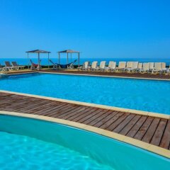Отель Club Residence at BlackSeaRama Golf Болгария, Балчик - отзывы, цены и фото номеров - забронировать отель Club Residence at BlackSeaRama Golf онлайн бассейн