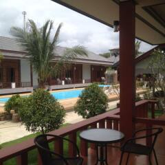 Отель Khum Laanta Resort Ланта балкон