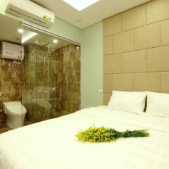 Отель UrHome ApartHotel Ханой фото 4