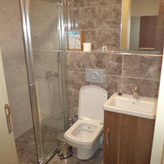 Merkez Otel Турция, Измир - отзывы, цены и фото номеров - забронировать отель Merkez Otel онлайн ванная