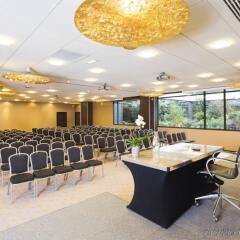 Отель Crowne Plaza Paris - Neuilly фото 2
