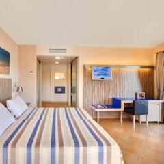 Отель Barceló Pueblo Menorca комната для гостей фото 5