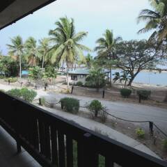 Отель Anchorage Beach Resort Фиджи, Вити-Леву - отзывы, цены и фото номеров - забронировать отель Anchorage Beach Resort онлайн балкон