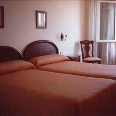 Отель Apartamentos Marítimo Sólo Adultos Эль-Грове фото 14