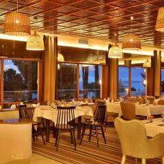 Отель Pestana Alvor Praia Beach & Golf Hotel Португалия, Портимао - отзывы, цены и фото номеров - забронировать отель Pestana Alvor Praia Beach & Golf Hotel онлайн интерьер отеля