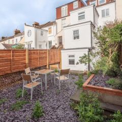 Отель Clyde Road - Brighton - Guest Homes Брайтон