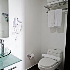 Hotel Piaro In Apartasuites ванная
