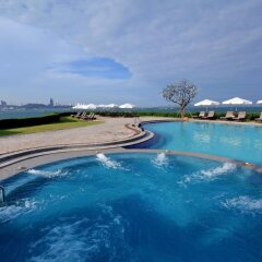 Отель Dusit Thani Pattaya Паттайя бассейн фото 2