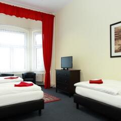 Отель Berliner City Pension Uhlandstrasse Берлин комната для гостей фото 2