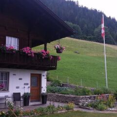 Отель Gstaad - Amazing Lake Chalet фото 10