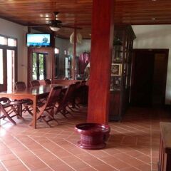 Отель Pangkham Lodge питание