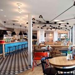 Отель Zoku Amsterdam гостиничный бар