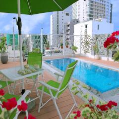 Hotel La Villa бассейн