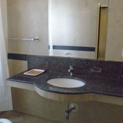Panoramic Hotel in Lahore, Pakistan from 65$, photos, reviews - zenhotels.com bathroom