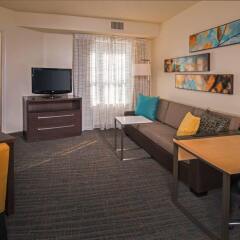 Отель Residence Inn Arlington Rosslyn комната для гостей