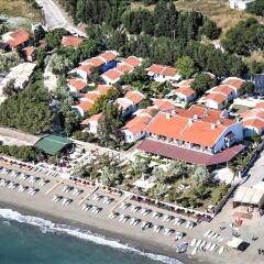 Отель Teos Ormanci Tatil Koyu пляж