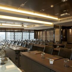 Отель The Continent Bangkok by Compass Hospitality