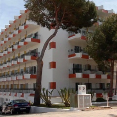 Cala Ferrera Hotel парковка