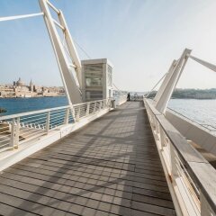 Отель Modern-luxury in Tigne Point w/ Pool, Best Location Мальта, Слима - отзывы, цены и фото номеров - забронировать отель Modern-luxury in Tigne Point w/ Pool, Best Location онлайн приотельная территория