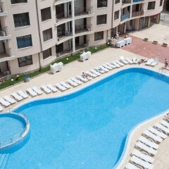 Апартаменты One Bedroom Apartment with Large Balcony бассейн