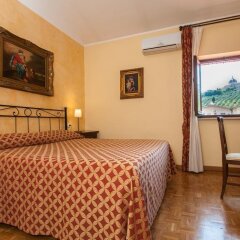 Отель La Vecchia Fattoria Италия, Лорето - отзывы, цены и фото номеров - забронировать отель La Vecchia Fattoria онлайн комната для гостей фото 2