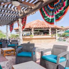 Отель 14BED Country Club Villa 6 Bedroom Villa By Senstay Мексика, Кабо-Сан-Лукас - отзывы, цены и фото номеров - забронировать отель 14BED Country Club Villa 6 Bedroom Villa By Senstay онлайн бассейн фото 2