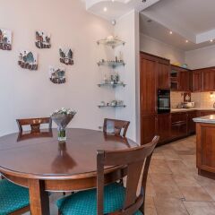 Гостиница Royal suites in the city center в номере
