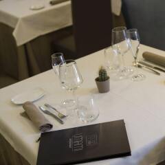 Hotel Enzo Порто Реканати сейф в номере