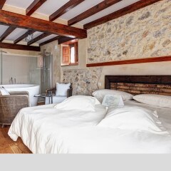 Отель La Casa de Don Pablo сейф в номере
