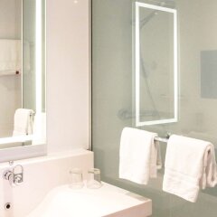 Отель Novotel Wien City ванная фото 2