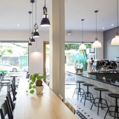 Отель Vacation Bangkok The Artistic Home Бангкок гостиничный бар