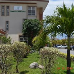 Отель Oakwood Park Hotels