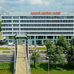 Sound Garden Hotel Airport бассейн фото 2