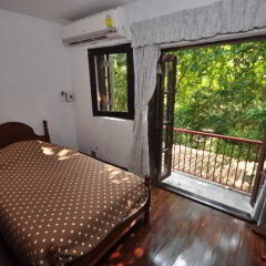 Отель Momchailai Pattaya Retreat Таиланд, Паттайя - отзывы, цены и фото номеров - забронировать отель Momchailai Pattaya Retreat онлайн балкон