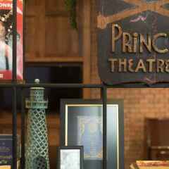 Отель Prince Theatre Heritage Stay Бангкок с домашними животными