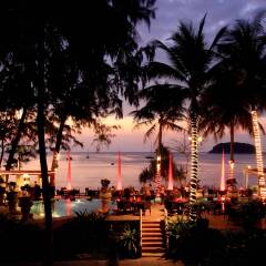 Отель Beyond Resort Kata пляж