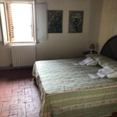 Отель Locanda Il Pino Италия, Сан-Джиминьяно - отзывы, цены и фото номеров - забронировать отель Locanda Il Pino онлайн комната для гостей фото 5