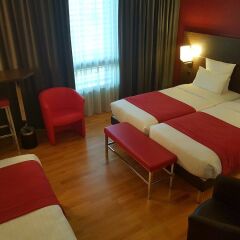 Отель Nash Airport Hotel Швейцария, Куантрен - 2 отзыва об отеле, цены и фото номеров - забронировать отель Nash Airport Hotel онлайн комната для гостей фото 3