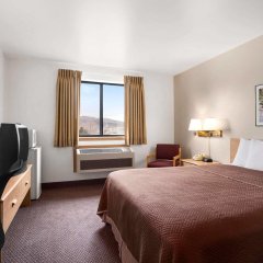 Travelodge by Wyndham Elko NV in Elko, United States of America from 63$, photos, reviews - zenhotels.com guestroom photo 2