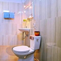 Отель Green Garden Homestay ванная фото 2