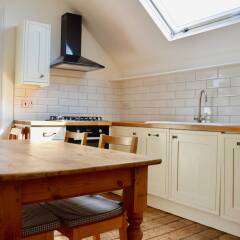 Отель 1 Bedroom Home in Finsbury Park в номере