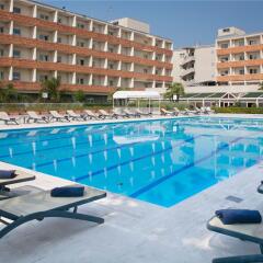Crowne Plaza Rome-St. Peter's Hotel & Spa бассейн