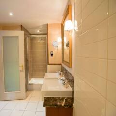 Отель Intercontinental Edinburgh the George Эдинбург ванная