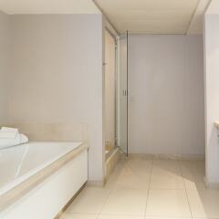 Отель The Morrison Dublin - a DoubleTree by Hilton ванная фото 2