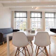 Апартаменты Canal Belt apartments - Rijksmuseum area комната для гостей фото 3